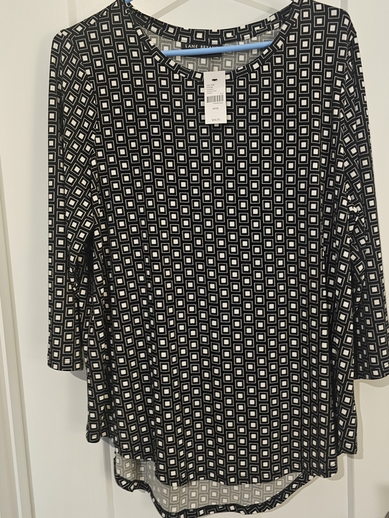 Lane Bryant Tops - NWT Lane Bryant Black & White Geometric Tunic Blouse